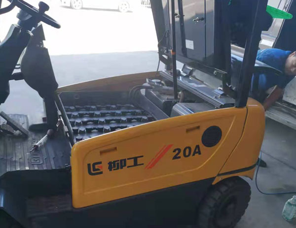 成都叉車(chē)維修